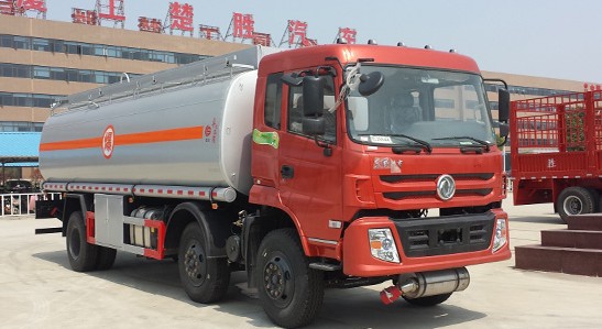 東風(fēng)油罐車圖片 東風(fēng)油罐車圖片