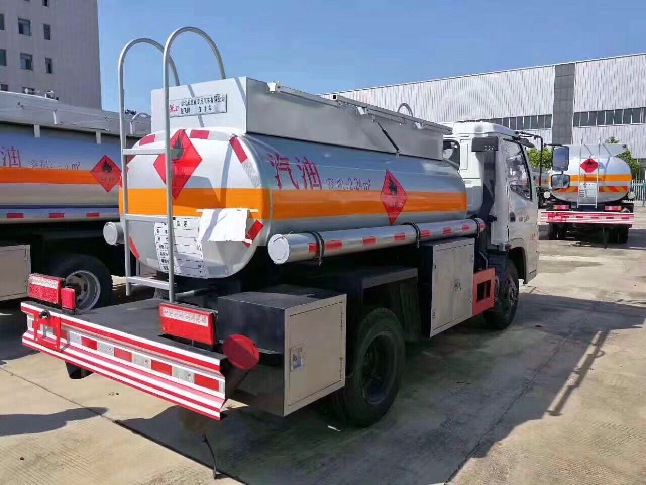 時風(fēng)風(fēng)順加油車圖片 時風(fēng)風(fēng)順加油車圖片