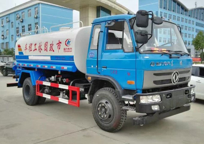 東風(fēng)145 10噸灑水車(chē)