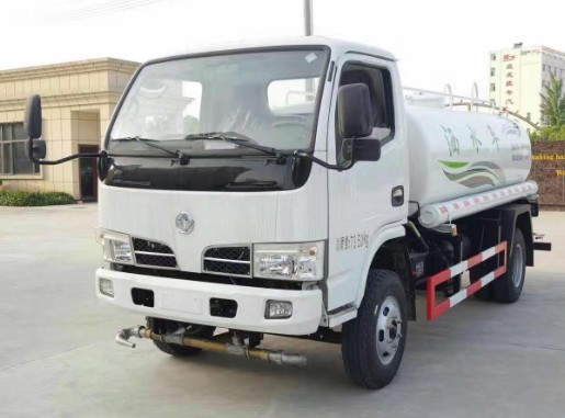 東風(fēng)福瑞卡5噸灑水車