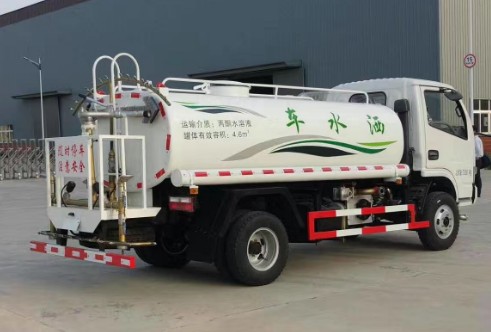 東風(fēng)福瑞卡5噸灑水車