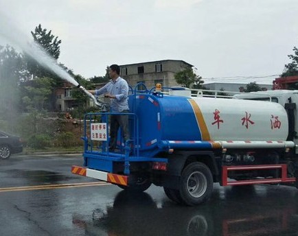 凱馬福運來5噸灑水車