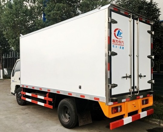 江鈴新順達4.15米冷藏車