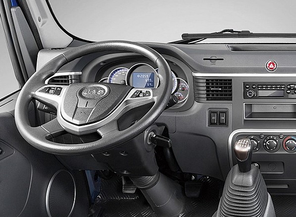 國五江淮駿鈴一排半5.2米冷藏車