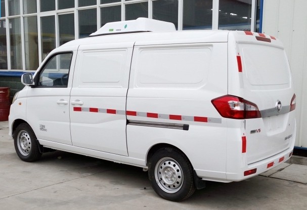 福田伽途V5面包冷藏車