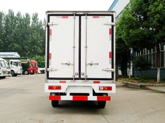 國(guó)五福田伽途2.8米冷藏車(chē)