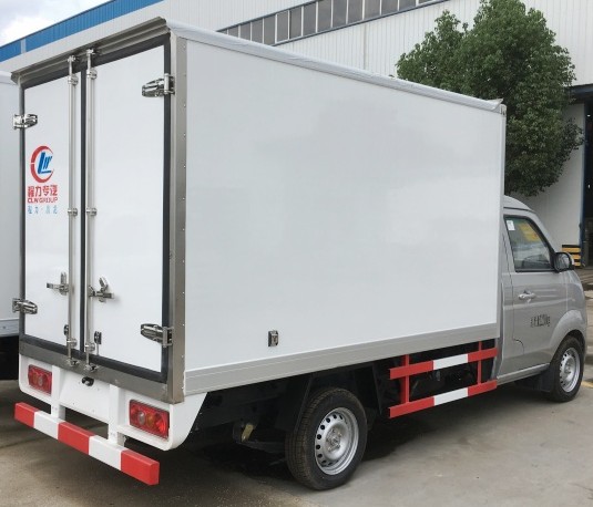 金杯T30國五2.9米冷藏車