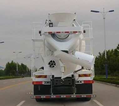 重汽豪沃后雙橋12方土攪拌車