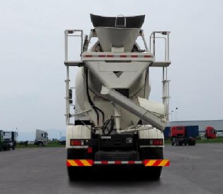 紅巖杰獅后雙橋攪拌車