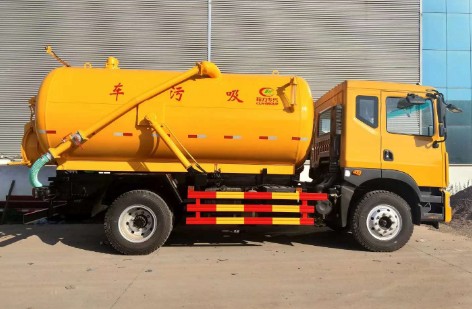 東風(fēng)多利卡D9 10-12方吸污車