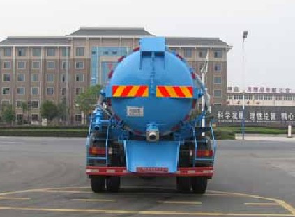 重汽豪沃12方吸污車