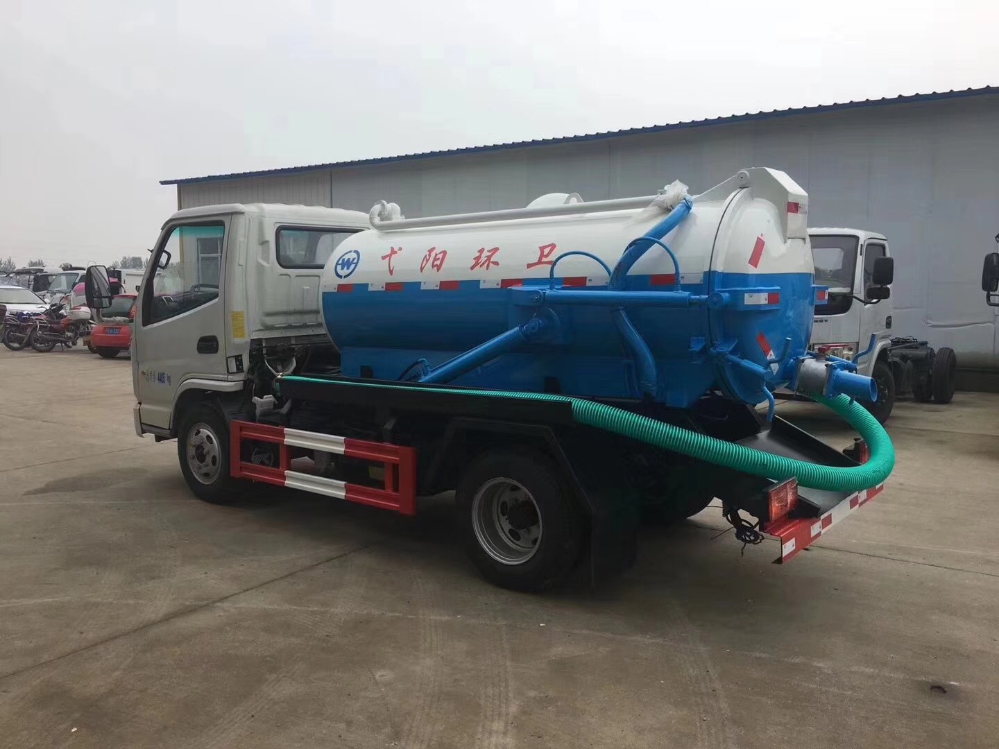 凱馬藍(lán)牌2方吸污車