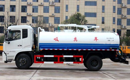 東風(fēng)天錦10-12方吸糞車