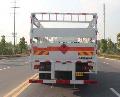 東風(fēng)天錦小三軸8.6米氣瓶運輸車