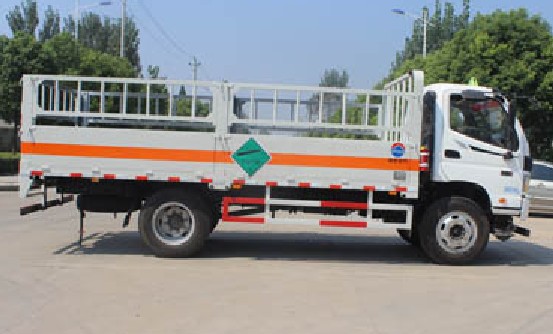 福田歐馬可5.13米氣瓶運(yùn)輸車