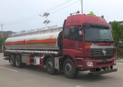 福田歐曼前四后八26噸鋁合金油罐車(chē)