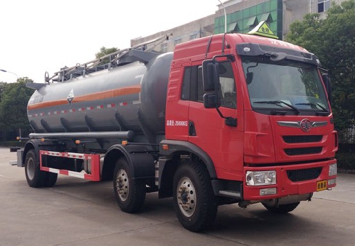 一汽青島解放小三軸腐蝕性物品罐式運(yùn)輸車圖片 一汽青島解放小三軸腐蝕性物品罐式運(yùn)輸車圖片