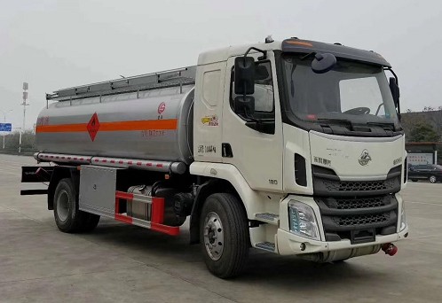 東風(fēng)柳汽乘龍運(yùn)油車圖片 東風(fēng)柳汽乘龍運(yùn)油車圖片