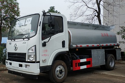 陜汽軒德藍牌供液車