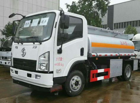 陜汽軒德藍牌供液車