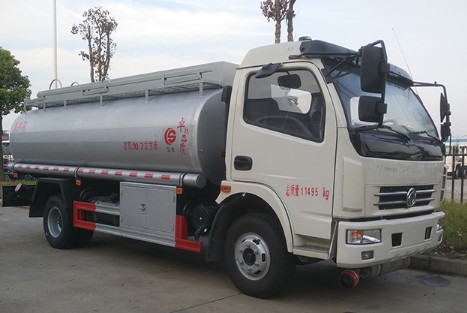 8噸東風(fēng)多利卡供液車