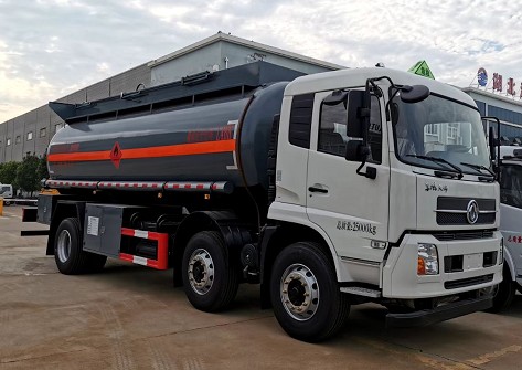 甲醇乙醇罐式運(yùn)輸車(chē)圖片 甲醇乙醇罐式運(yùn)輸車(chē)圖片