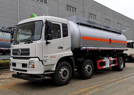 甲醇乙醇罐式運(yùn)輸車(chē)圖片 甲醇乙醇罐式運(yùn)輸車(chē)圖片