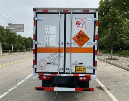 國六藍(lán)牌躍進(jìn)廂長3.1米/3.4米柴油版1類爆破器材運(yùn)輸車_湖北楚勝汽車