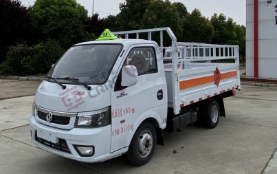 國(guó)六東風(fēng)途逸汽油版2.7/3.1/3.4米氣瓶運(yùn)輸車_湖北楚勝汽車