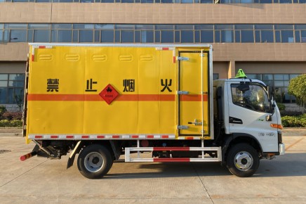 國(guó)六江淮駿鈴V5藍(lán)牌2類廂長(zhǎng)4.1米易燃?xì)怏w廂式運(yùn)輸車_湖北楚勝汽車