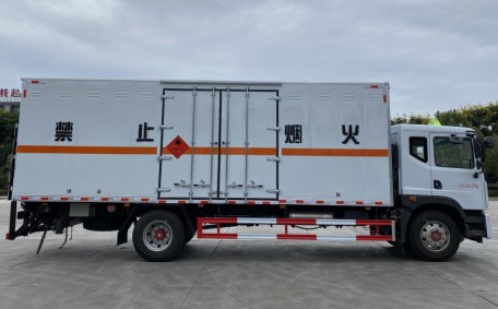 國六6.2米/6.8米/7.6米東風(fēng)多利卡D9易燃?xì)怏w廂式運(yùn)輸車_湖北楚勝汽車