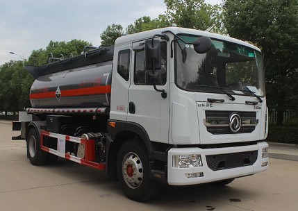 國(guó)六東風(fēng)多利卡D9化工車圖片 國(guó)六東風(fēng)多利卡D9化工車圖片