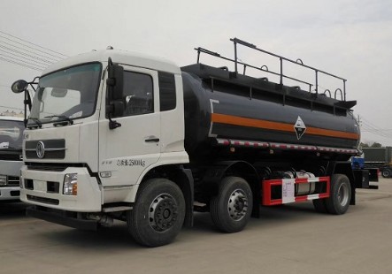 潤知星牌SCS5254GFWDFH型東風(fēng)天錦小三軸腐蝕性物品罐式運輸車 潤知星牌SCS5254GFWDFH型東風(fēng)天錦小三軸腐蝕性物品罐式運輸車