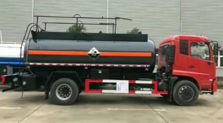 東風(fēng)天錦單橋SCS5180GFWDFH型腐蝕性物品罐式運(yùn)輸車 東風(fēng)天錦單橋SCS5180GFWDFH型腐蝕性物品罐式運(yùn)輸車