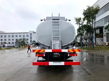 力神牌國五東風(fēng)柳汽乘龍前四后四供液車 力神牌國五東風(fēng)柳汽乘龍前四后四供液車