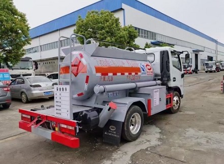 國六藍牌加油車多方位圖片 國六藍牌加油車多方位圖片