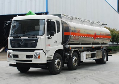 國(guó)六東風(fēng)天錦25方油罐車(chē) 國(guó)六東風(fēng)天錦25方油罐車(chē)