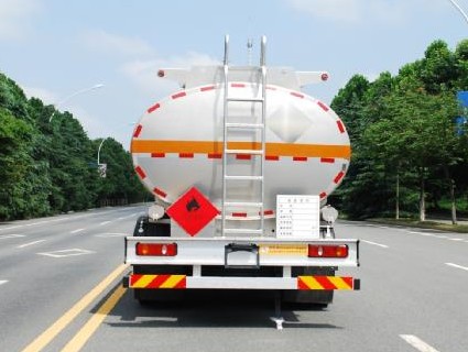 國六東風天錦16.6方雙倉油罐車 國六東風天錦16.6方雙倉油罐車