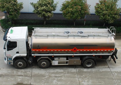 國(guó)六東風(fēng)柳汽24.7方鋁合金運(yùn)油車(chē) 國(guó)六東風(fēng)柳汽24.7方鋁合金運(yùn)油車(chē)