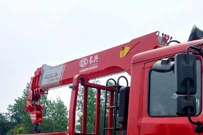 長興直臂吊機圖片 長興直臂吊機圖片