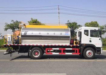 11.5立方智能型瀝青灑布車(chē) 11.5立方智能型瀝青灑布車(chē)