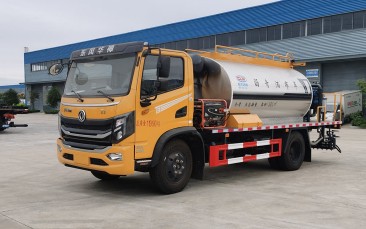 6.5噸東風(fēng)華神T3普通型瀝青灑布車 6.5噸東風(fēng)華神T3普通型瀝青灑布車