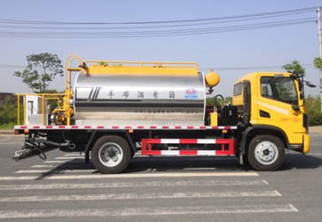 6.3立方東風(fēng)華神T3智能型瀝青灑布車 6.3立方東風(fēng)華神T3智能型瀝青灑布車