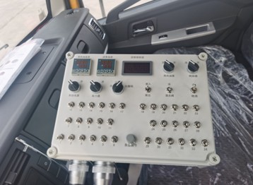 6.3立方東風華神T3標準型瀝青灑布車 6.3立方東風華神T3標準型瀝青灑布車