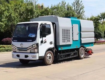 國(guó)六東風(fēng)小多利卡后置吸塵車_凱力風(fēng)牌KLF5071TXCE6型吸塵車