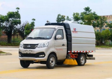 國(guó)六長(zhǎng)安掃路車(chē)_2700軸距_凱力風(fēng)牌KLF5031TSLS6型掃路車(chē)