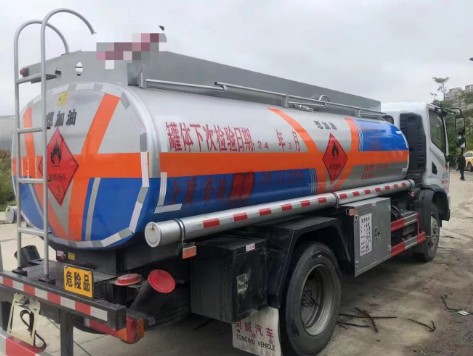二手7噸加油車,福建福州戶!