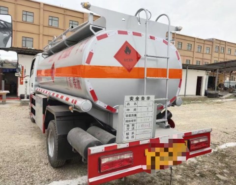 二手3噸油罐車,重慶牌照!