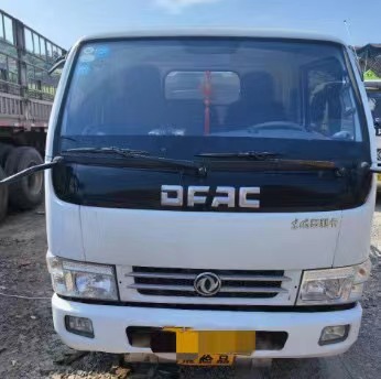 二手5噸加油車,四川達(dá)州戶!