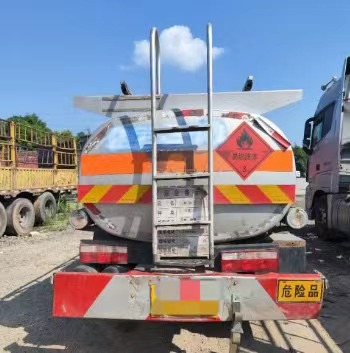 二手5噸加油車,四川達(dá)州戶!